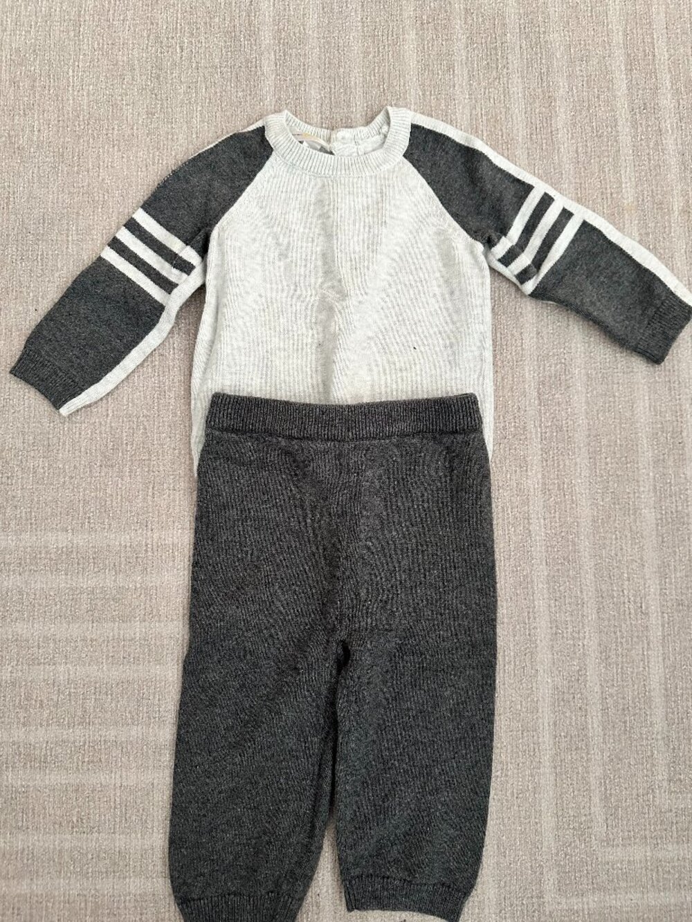 Bloomingdale's Baby 100% Cotton Sweater and Knit Jogger Set Sz 9M